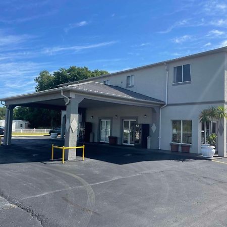Rodeway Inn Lake Wales Exterior photo