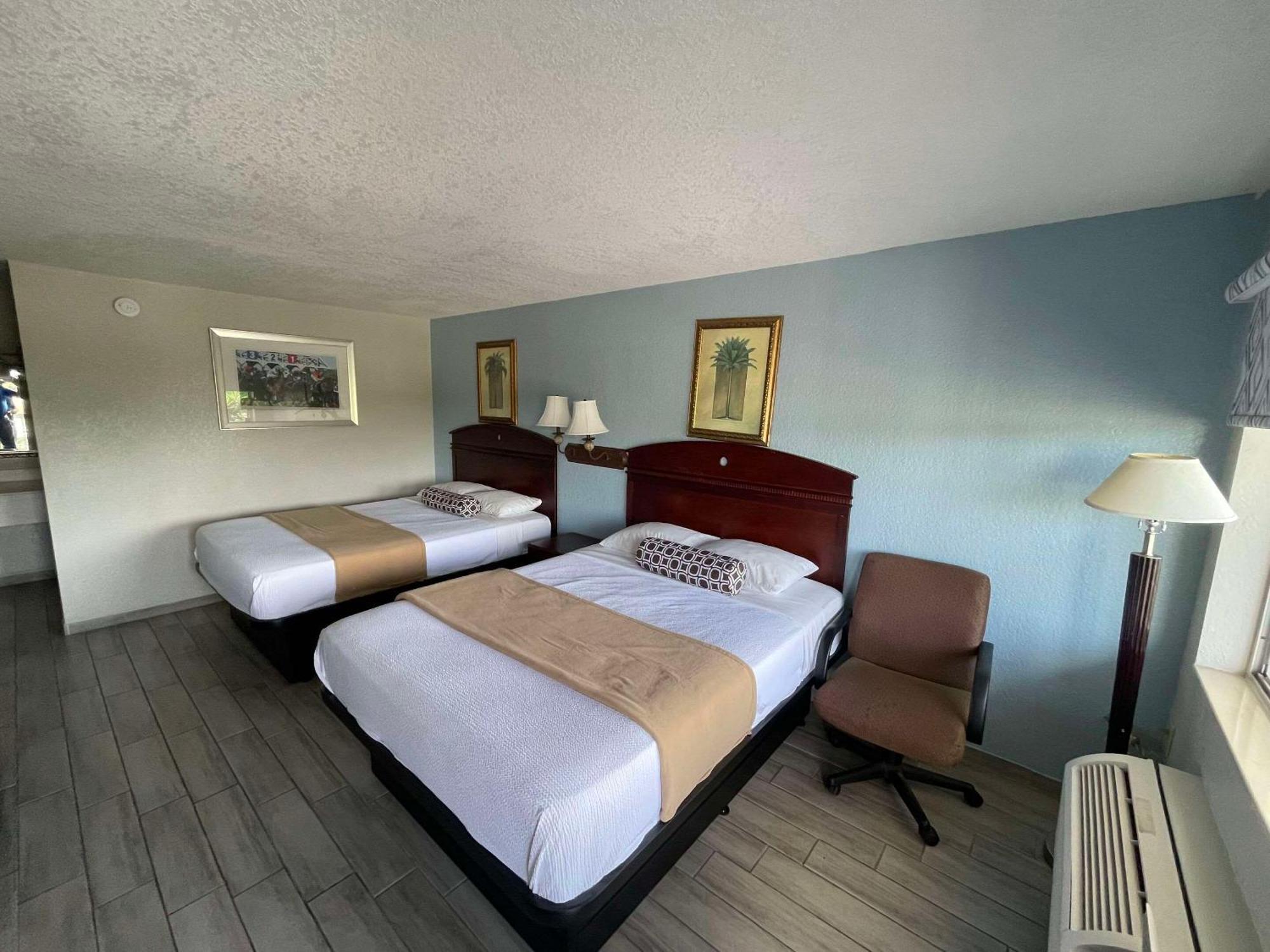 Rodeway Inn Lake Wales Exterior photo